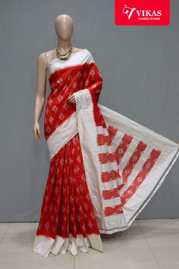 Red Pochampally Saree