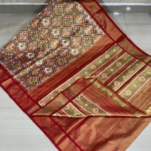Full tissu special ikat sarees