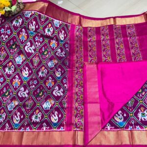 Exclusive Pochampally Ikkat Pattu Saree